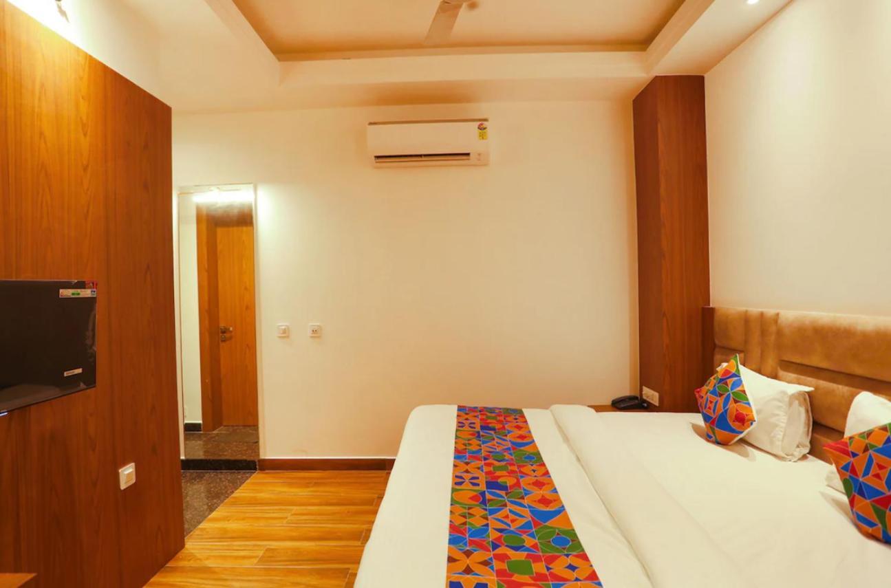 Hotel Swarn Bhoomi Kānpur Exterior foto