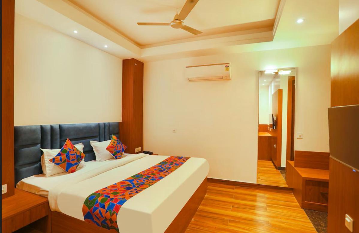 Hotel Swarn Bhoomi Kānpur Exterior foto