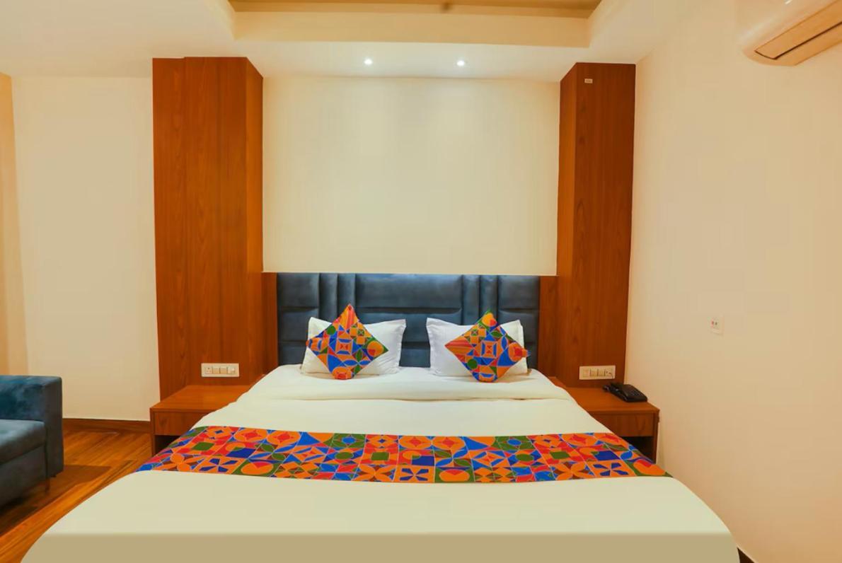 Hotel Swarn Bhoomi Kānpur Exterior foto