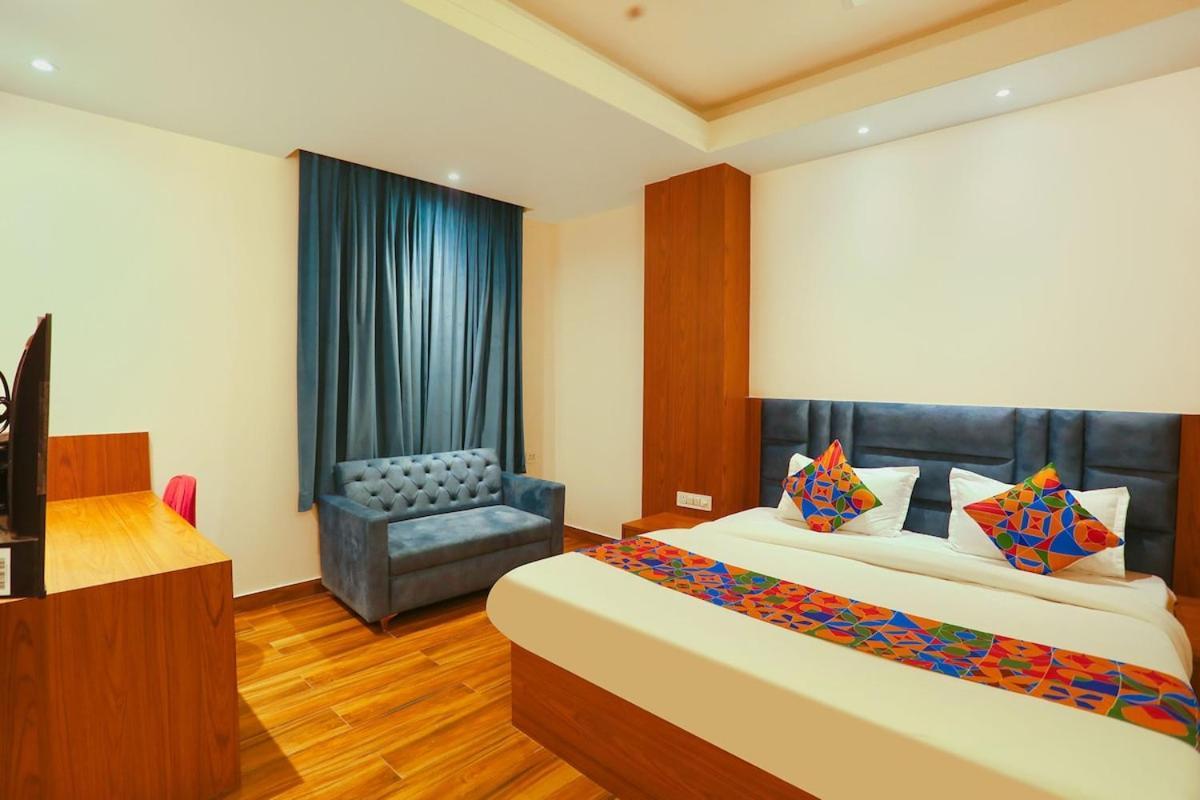 Hotel Swarn Bhoomi Kānpur Exterior foto